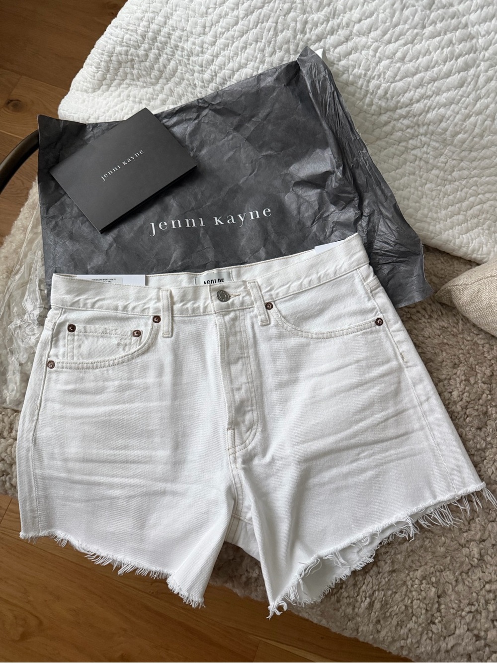 NWT Agolde Parker Long Shorts (27) - Picture 2 of 5